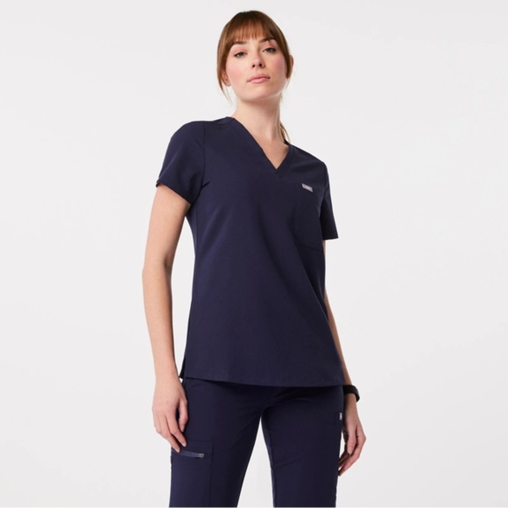 Figs Catarina One Pocket Scrub Top Navy Blue Size XL
